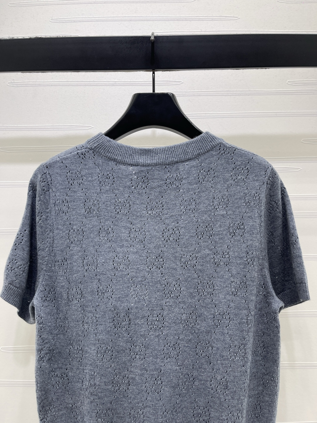 Women's short sleeves